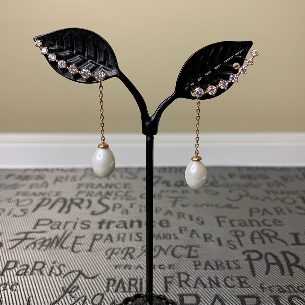 korean faux pearl dangling stone earrings in gold tone